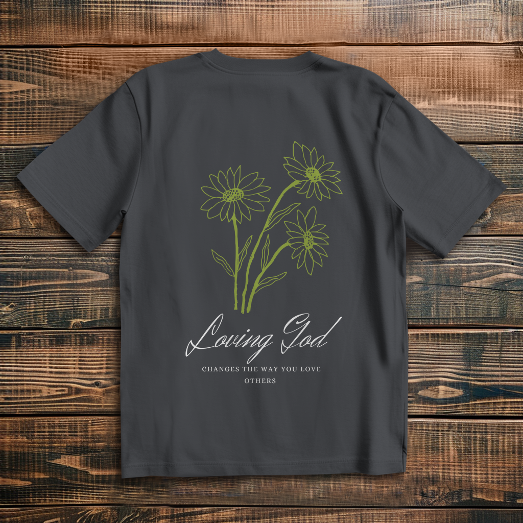 Oversize T-Shirt Loving God